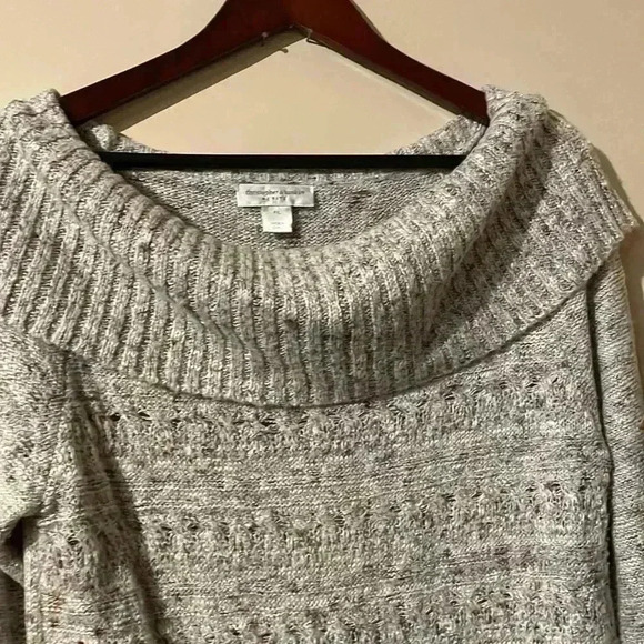 Christopher & Banks Sweater - Picture 5 of 10